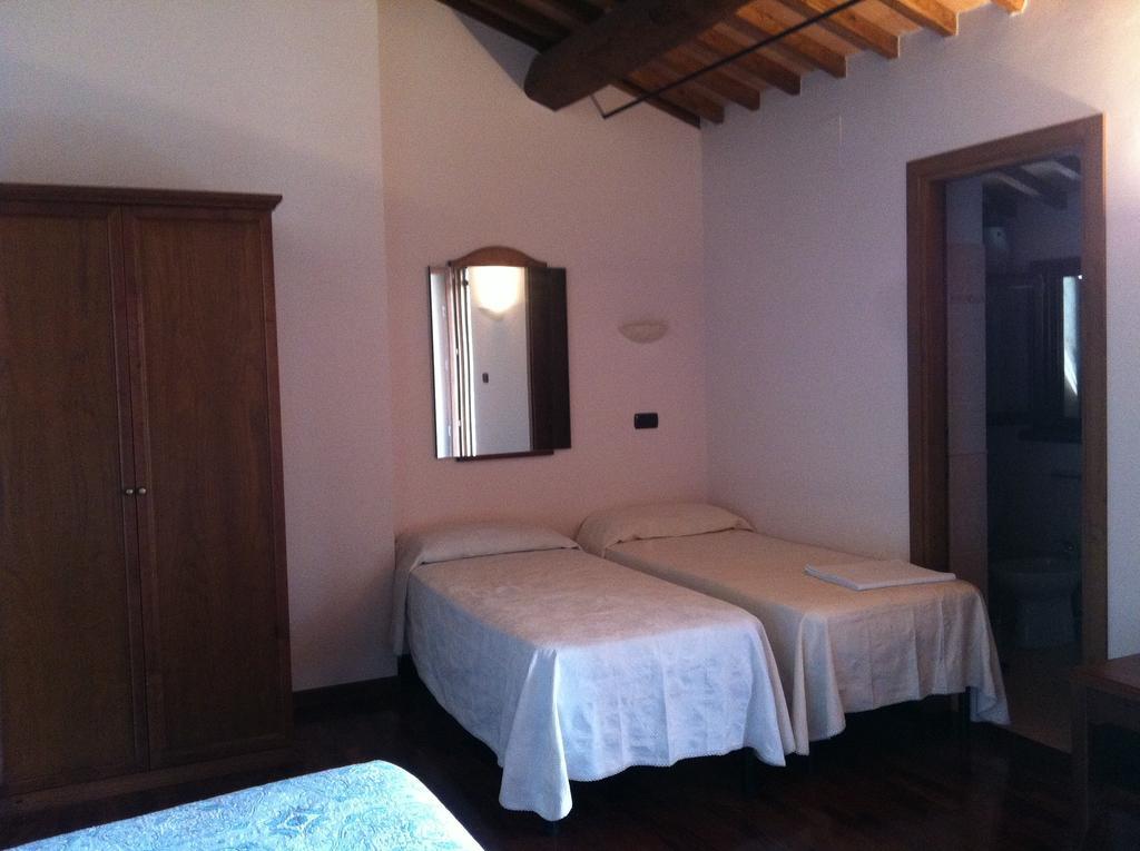 Agriturismo La Cantina Ascoli Piceno Ruang foto