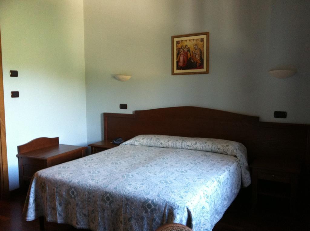 Agriturismo La Cantina Ascoli Piceno Ruang foto